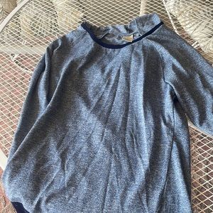 Hooded long sleeve shirt from the balance collection size large